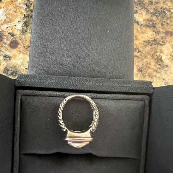 David Yurman Albion Ring in Gold and Silver - Picture 6 of 8